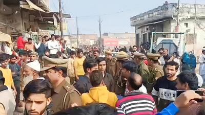 The boy died as a result of severe injuries sustained after being run over by the waste collection truck on Thursday and locals gathered at the spot to stage a protest against the driver and the Loni nagar palika. (Sakib Ali/HT Photo) The boy died as a result of severe injuries sustained after being run over by the waste collection truck on Thursday and locals gathered at the spot to stage a protest against the driver and the Loni nagar palika. (Sakib Ali/HT Photo)