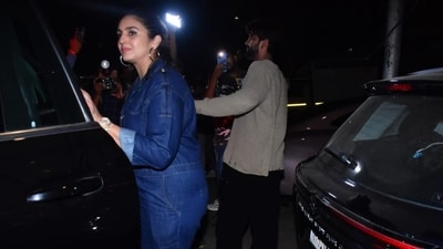 Huma Qureshi, who worked with Sonakshi Sinha in Double XL, also attended the party. She was seen in a denim outfit. Huma was seen in Tarla this year and will next be seen in Pooja Meri Jaan. Huma Qureshi, who worked with Sonakshi Sinha in Double XL, also attended the party. She was seen in a denim outfit. Huma was seen in Tarla this year and will next be seen in Pooja Meri Jaan. 