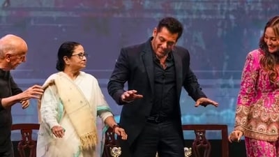 Giriraj Singh said Mamata Banerjee dancing at film festival is not appropriate