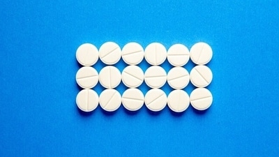 Healthcare professionals, patients/consumers are advised to closely monitor the possibility of the above adverse drug reaction (ADR) associated with the use of the suspected drug (Freepik) Healthcare professionals, patients/consumers are advised to closely monitor the possibility of the above adverse drug reaction (ADR) associated with the use of the suspected drug (Freepik)