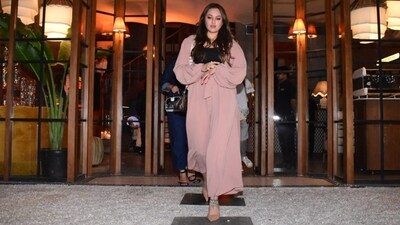 Huma Qureshi looked stunning in a pink outfit at Krishika Lulla's birthday bash on Wednesday. She was accompanied by rumoured boyfriend Zaheer Iqbal and BFF Huma Qureshi. Huma Qureshi looked stunning in a pink outfit at Krishika Lulla's birthday bash on Wednesday. She was accompanied by rumoured boyfriend Zaheer Iqbal and BFF Huma Qureshi. 