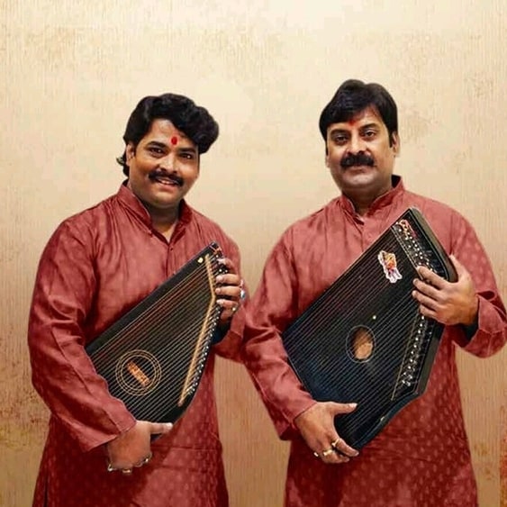 At this jugalbandi, Pt Deepak Mishra and Pt Prakash Mishra will be accompanied by Pt Gopal Mishra on the tabla and Sumit Mishra on the harmonium. At this jugalbandi, Pt Deepak Mishra and Pt Prakash Mishra will be accompanied by Pt Gopal Mishra on the tabla and Sumit Mishra on the harmonium.