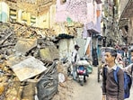 Located close to the Walled City’s vanished city wall, Ganj Meer Khan is crammed with buildings rich in minute detailing.