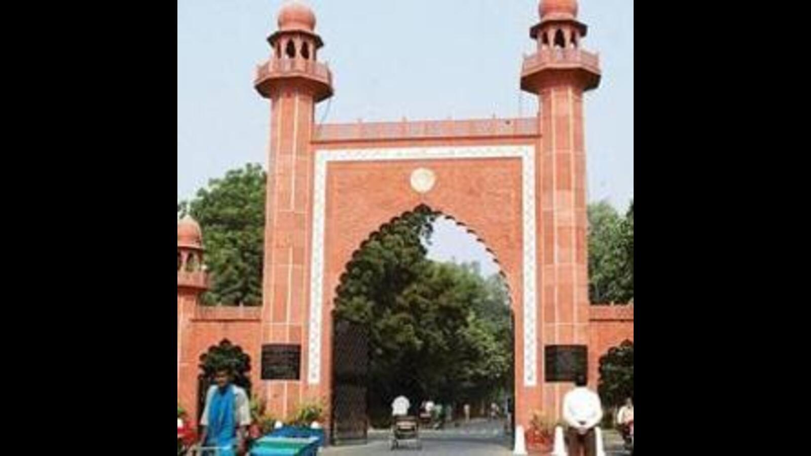 AMU hostels under scrutiny after firing incident; security measures beefed up - Vimarsana News