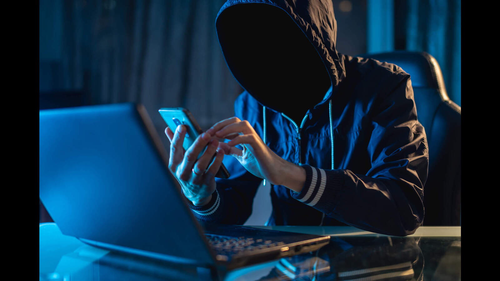 2 held for cheating online payment company of ₹3.5 cr - Vimarsana News