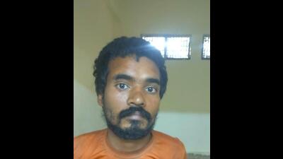 21 year old woman attacked by a beggar in Nerul 21 year old woman attacked by a beggar in Nerul