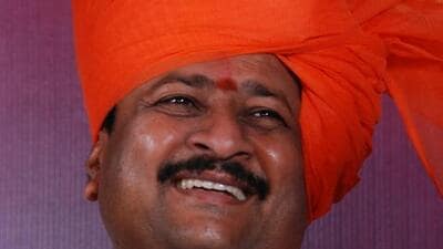 BJP MLA Basanagouda Patil had attacked chief minister Siddaramaiah for sharing stage with Muslim leader Sayed Muhammad Tanveer Hashmi on Monday. (HT) BJP MLA Basanagouda Patil had attacked chief minister Siddaramaiah for sharing stage with Muslim leader Sayed Muhammad Tanveer Hashmi on Monday. (HT)