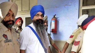 Balwant Singh Rajoana, a death row convict in former chief minister Beant Singh’s assassination case, ended his hunger strike on Friday morning after a delegation led by Akal Takht jathedar Giani Raghbir Singh met him in the Patiala jail. (HT file photo) Balwant Singh Rajoana, a death row convict in former chief minister Beant Singh’s assassination case, ended his hunger strike on Friday morning after a delegation led by Akal Takht jathedar Giani Raghbir Singh met him in the Patiala jail. (HT file photo)