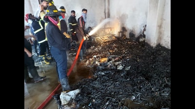 The deceased includes six women, and their identity is yet to be ascertained and the probe is under process. (HT PHOTO) The deceased includes six women, and their identity is yet to be ascertained and the probe is under process. (HT PHOTO)