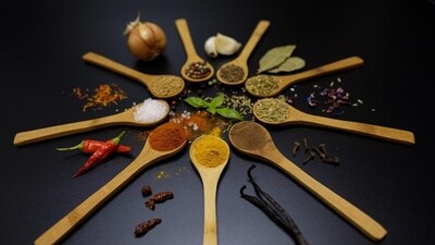 There are several spices and herbs that have been in use since time immemorial for weight loss and calorie management. Here are 5 of them suggested by Dietitian Vidhi Chawla. (Image by Bruno from Pixabay) There are several spices and herbs that have been in use since time immemorial for weight loss and calorie management. Here are 5 of them suggested by Dietitian Vidhi Chawla. (Image by Bruno from Pixabay)