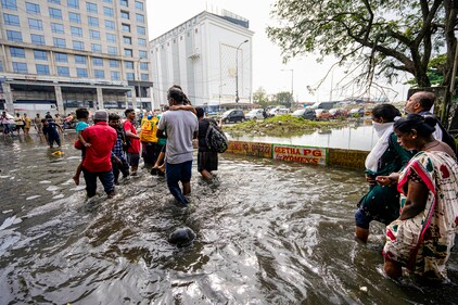 People being rescued and shifted to a safer place amid floods after heavy rainfall in the aftermath of Cyclone Michaung in Chennai on December 7. (PTI)