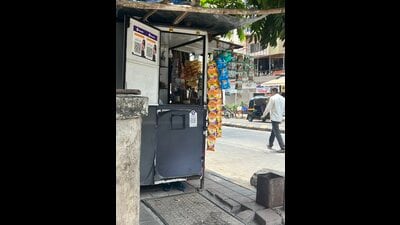 BMC removes illegal pan-beedi stall an hour before CM’s visit