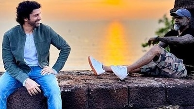 Farhan Akhtar with Shujaat Saudagar in Goa. Farhan Akhtar with Shujaat Saudagar in Goa.