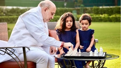 Amit Shah with his granddaughters. (Instagram/ Amit Shah)