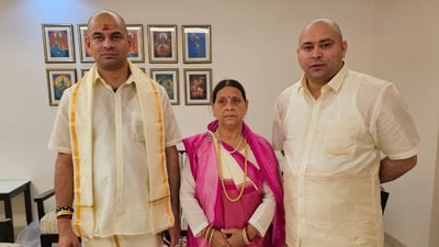 Rabri Devi, Tejashwi Yadav and Tej Pratap Yadav pose for a picture ahead of their visit to the temple in Tirupati. (X/Tejashwi Yadav) Rabri Devi, Tejashwi Yadav and Tej Pratap Yadav pose for a picture ahead of their visit to the temple in Tirupati. (X/Tejashwi Yadav)
