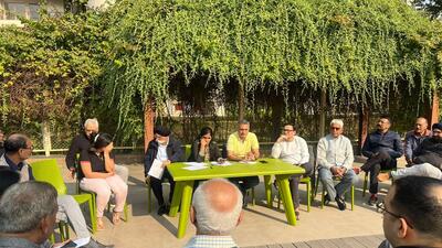 The home owners and resident welfare association members of Chintels Paradiso at a meeting on Sunday. (Parveen Kumar) The home owners and resident welfare association members of Chintels Paradiso at a meeting on Sunday. (Parveen Kumar)