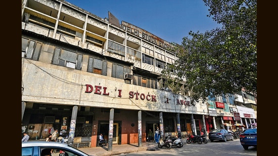 Once a key business street, Asaf Ali road now a derelict road | Latest ...