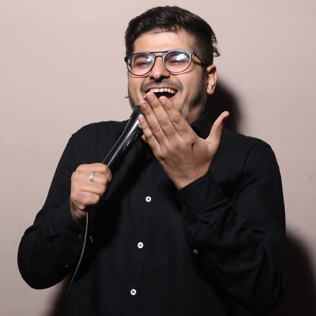 Comedian Rajat Chauhan will be hosting the night.