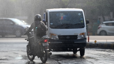Vehicles ply on a road in sector 52 in Noida. (HT File) Vehicles ply on a road in sector 52 in Noida. (HT File)