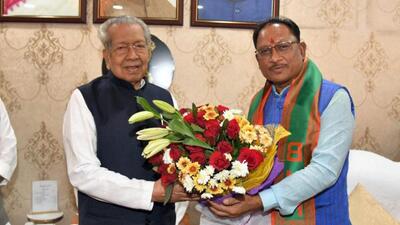 Chhattisgarh governor Biswabhusan Harichandan with CM-designate Vishnu Deo Sai in Raipur on Sunday. (PTI)