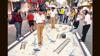 PMC arranged Pedestrian Day on Monday as citizens were treated to a day full of activities, and pedestrian-friendly urban spaces. (RAHUL RAUT/ HT PHOTO)