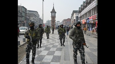 Security forces patrol the area near Lal Chowk in Srinagar on Monday. (Waseem Andrabi/HT) Security forces patrol the area near Lal Chowk in Srinagar on Monday. (Waseem Andrabi/HT)