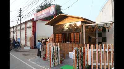 The outlet was inaugurated by Kanpur MP Satyadev Pachauri on Sunday, and it started functioning a day later. (Sourced) The outlet was inaugurated by Kanpur MP Satyadev Pachauri on Sunday, and it started functioning a day later. (Sourced)