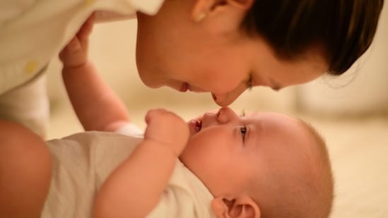 Prevent Dry Skin: Winter can be particularly drying, especially for your newborn's delicate skin. Ensure you use a mild moisturizer to keep your baby's skin hydrated and well-nourished.&nbsp;(Unsplash)