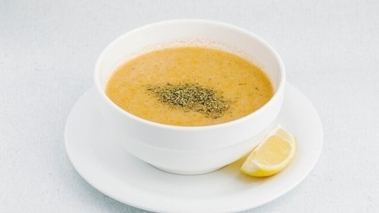 Detox: Black pepper can help in detoxing the body. The spice helps enhance the detoxification enzymes and reduces DNA damage.&nbsp;(Freepik)