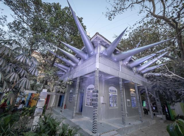 “Here, the building’s solidity seemed to be in conversation with the fragility of the fabric spikes filled with air.” (Courtesy Mumbai Urban Art Festival)