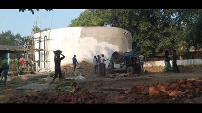 The biogas power plant coming up at Karelabagh in Prayagraj (Anil Kumar Maurya/HT) The biogas power plant coming up at Karelabagh in Prayagraj (Anil Kumar Maurya/HT)