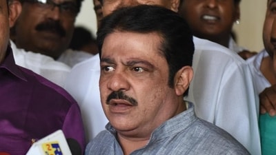 Congress leader Zameer Ahmed Khan. (Arijit Sen/HT Photo) Congress leader Zameer Ahmed Khan. (Arijit Sen/HT Photo)