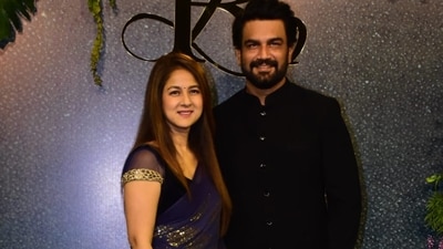 Sharad Kelkar was spotted at the reception with wife Keerti. Both of them were twinning in black. Sharad will next be seen in the web series, Indian Police Force. Sharad Kelkar was spotted at the reception with wife Keerti. Both of them were twinning in black. Sharad will next be seen in the web series, Indian Police Force. 