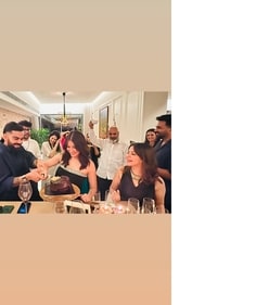 Virat and Anushka cut the cake. Virat and Anushka cut the cake.