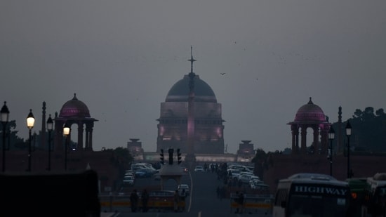 Delhi recorded the season's coldest morning on Monday with the minimum temperature dropping to 6.5 degrees Celsius, three notches below normal, the Met office said. The air quality was recorded in the 'very poor' category.&nbsp;(ANI)