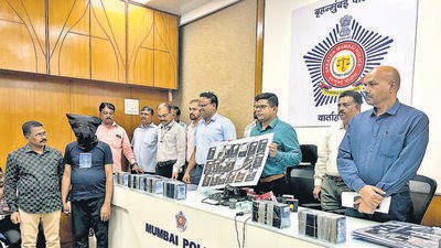 Overseas job racket mastermind, aide arrested in West Bengal