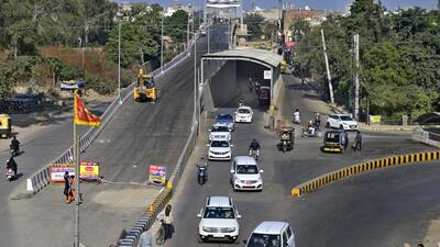 Construction work for the railway overbridge project on the Pakhowal road in Ludhiana in its last leg. (Gurpreet Singh/HT) Construction work for the railway overbridge project on the Pakhowal road in Ludhiana in its last leg. (Gurpreet Singh/HT)