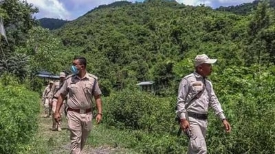 A police patrol party in a violence-hit area of Manipur. (AFP) (HT_PRINT) A police patrol party in a violence-hit area of Manipur. (AFP) (HT_PRINT)