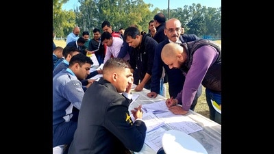 Participants during the job fair in Chandigarh on Wednesday. (HT) Participants during the job fair in Chandigarh on Wednesday. (HT)
