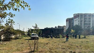 The deserted building, where gangster Karanjit Singh was brought to recover a weapon he had hidden earlier, in the Dhakoli area of Zirakpur town in Mohali district on Wednesday. The gangster tried to flee when he was shot in both legs. (HT Photo) The deserted building, where gangster Karanjit Singh was brought to recover a weapon he had hidden earlier, in the Dhakoli area of Zirakpur town in Mohali district on Wednesday. The gangster tried to flee when he was shot in both legs. (HT Photo)