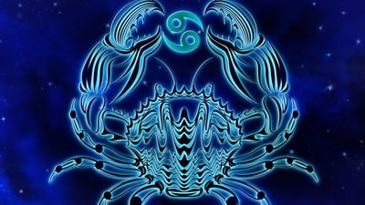 Cancer Daily Horoscope for December 14, 2023: For Cancers, today offers a chance for renewal and serenity.
