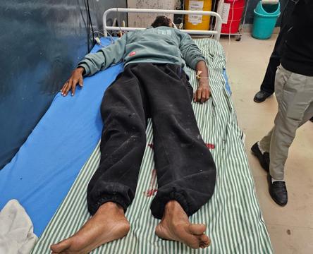 Gangster Karanjit Singh was rushed to hospital after police fired two shots in his legs to prevent him from escaping in Zirakpur on Wednesday. (HT Photo) Gangster Karanjit Singh was rushed to hospital after police fired two shots in his legs to prevent him from escaping in Zirakpur on Wednesday. (HT Photo)