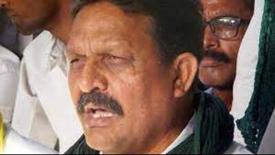 Afzal Ansari (File photo) Afzal Ansari (File photo)