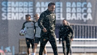 Barcelona head coach Xavi Hernandez during training. (REUTERS)