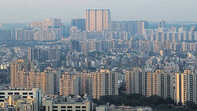 The rates are to be increased the most in upscale colonies along the Golf Course Road, Golf Course Extension Road, Sohna Road, and the Dwarka expressway, according to the proposal. (Parveen Kumar/HT Photo) The rates are to be increased the most in upscale colonies along the Golf Course Road, Golf Course Extension Road, Sohna Road, and the Dwarka expressway, according to the proposal. (Parveen Kumar/HT Photo)