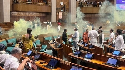 The intruders sprayed some yellow gas in a major security breach in the Lok Sabha. The intruders sprayed some yellow gas in a major security breach in the Lok Sabha.