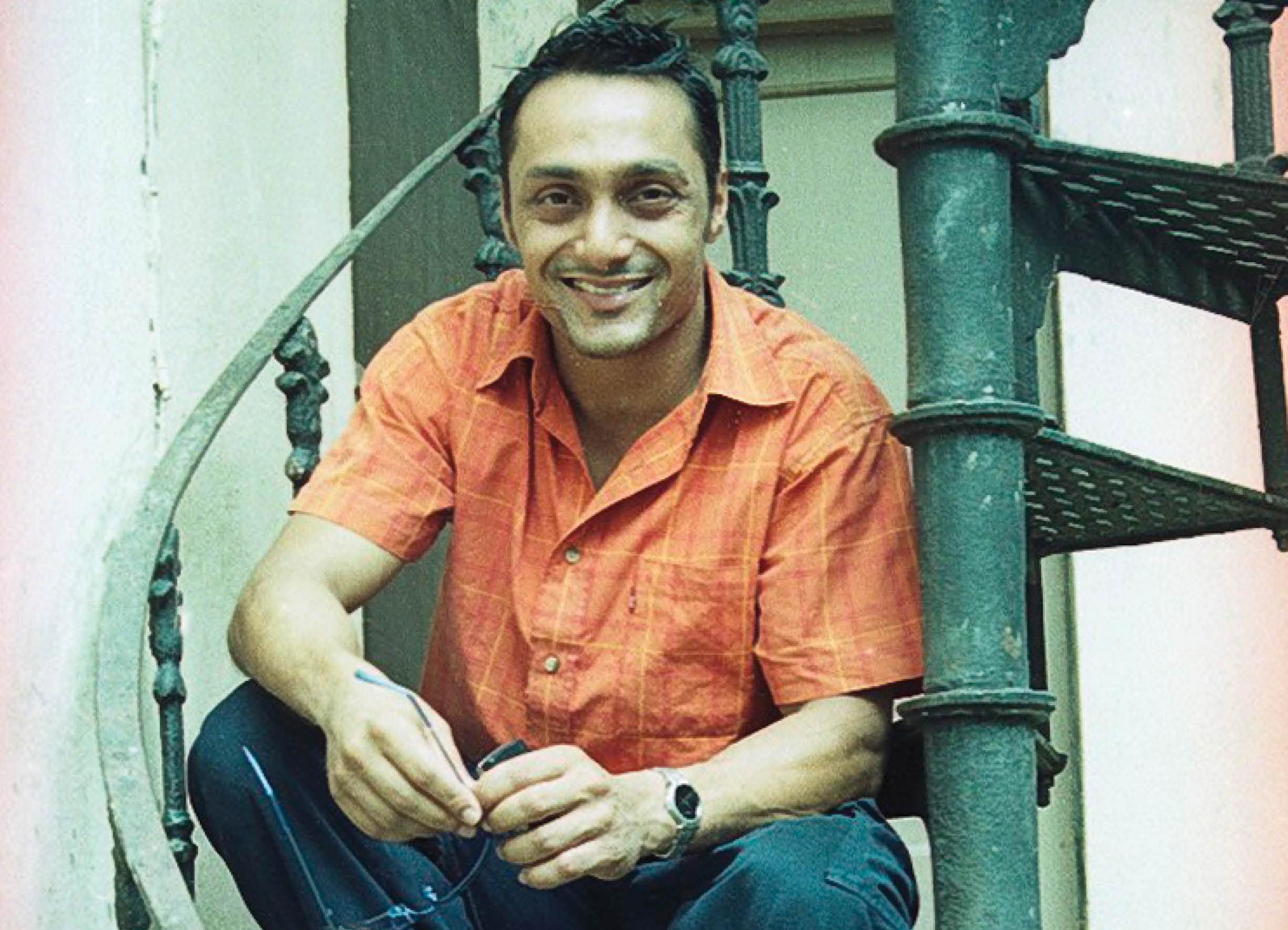 Rahul Bose plays a man from Sydney, in Mumbai for the first time, looking for his long-lost brother. (HT Media Limited) Rahul Bose plays a man from Sydney, in Mumbai for the first time, looking for his long-lost brother. (HT Media Limited)