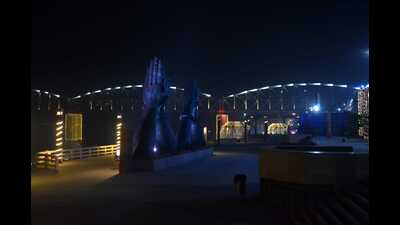 A decked up Namo Ghat, which will host Kashi Tamil Sangaman starting Sunday, in Varanasi. PM Narendra Modi is expected to attend the inaugural. (HT)