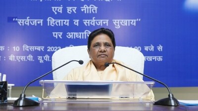 BSP chief Mayawati during a party meeting in Lucknow on December 10. (HT photo) BSP chief Mayawati during a party meeting in Lucknow on December 10. (HT photo)