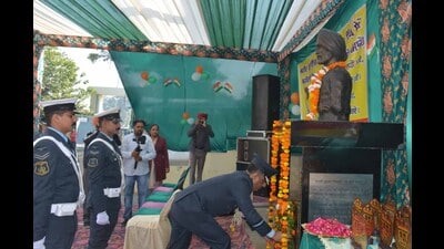 The Indian Air Force (IAF) commemorated the bravery and sacrifice of flying officer Nirmaljit Singh Sekhon. (HT PHOTO)